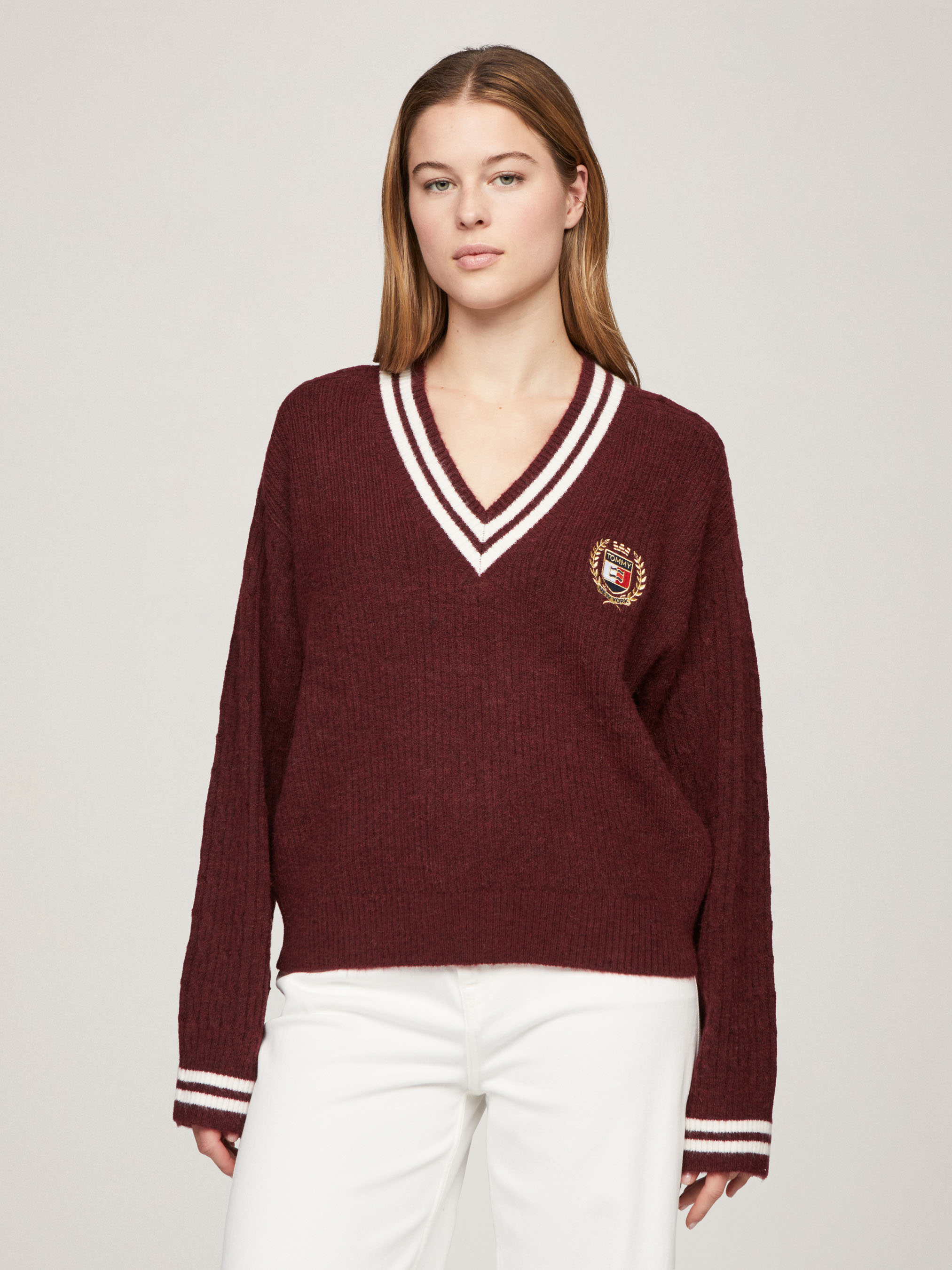 ★★ ★★ Varsity Cable V-Neck Sweater T22F0KTO DW0DW19685_VLP_MO-TP-F1_011.